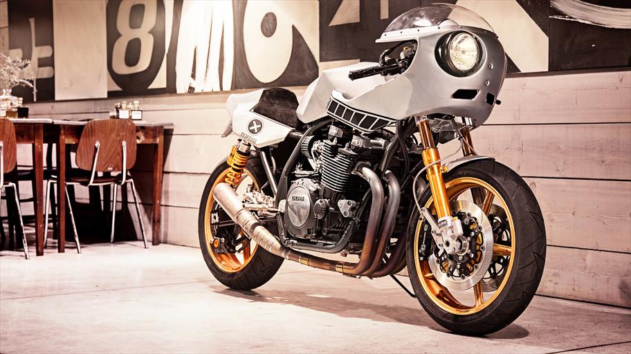 2014_YAM_XJR1300ERDEUS_EU_CUSTOM_STA_003_03_gal_full_tcm216-556144