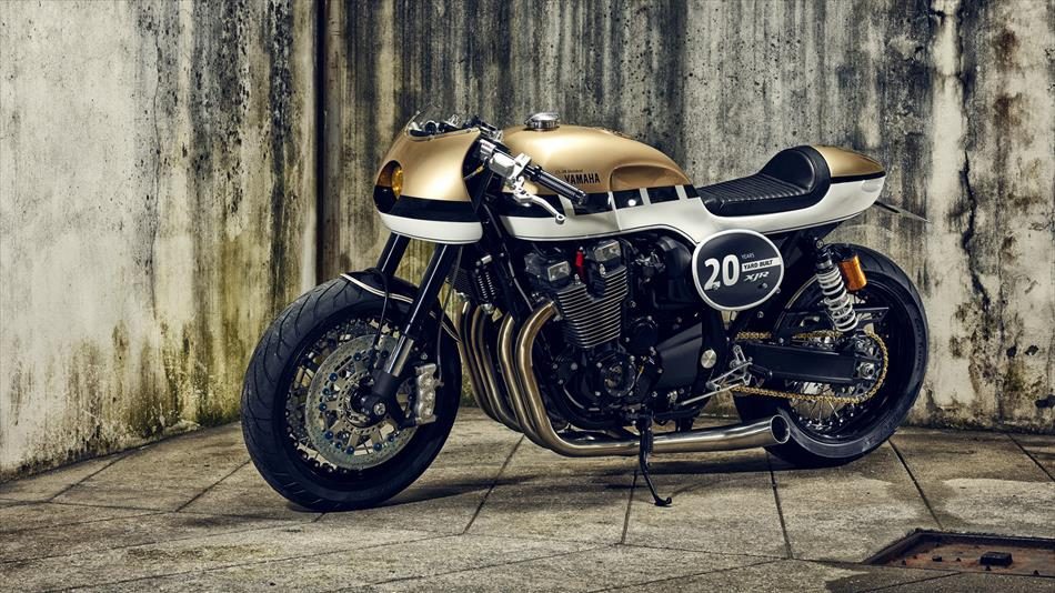 2015_YAM_YBXJR1300DISSIDENT_EU_CUSTOM_STAT_002_03_gal_worlds_full_tcm216-608732