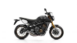 2016-Yamaha-MT09-Sport-Tracker-EU-Matt-Grey-Studio-002